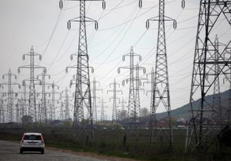 Preţul la energia electrică creşte până la finele lunii iunie cu 5% pentru toţi consumatorii