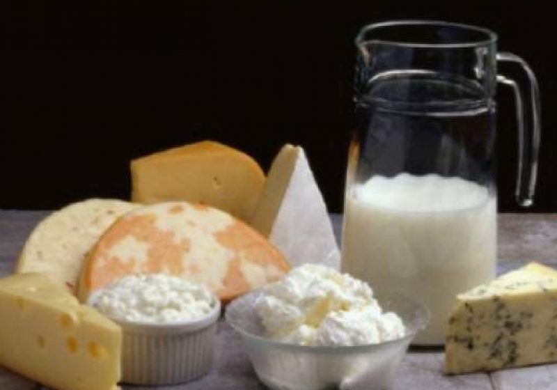 SIGHET: Sighetenii au încredere în produsele lactate comercializate în Piaţa Agroalimentară