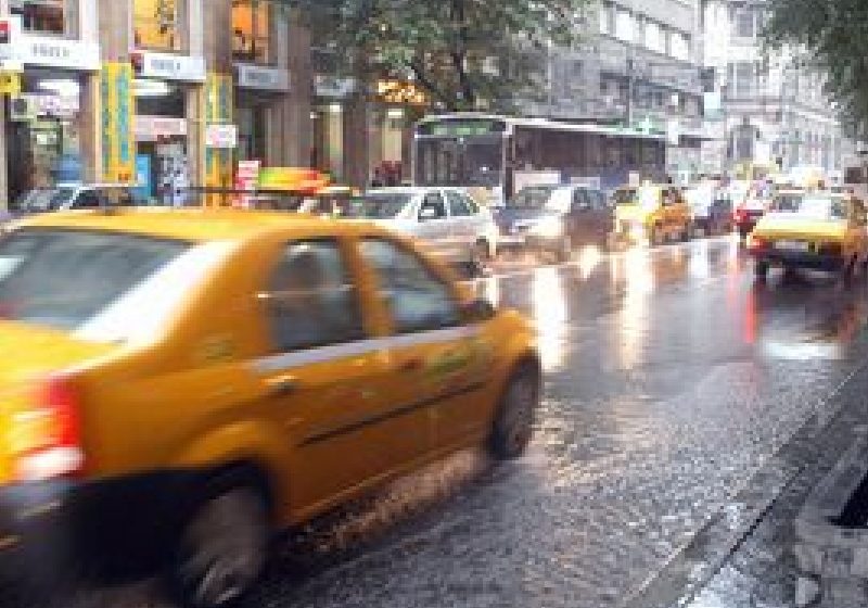ANM: Vremea se va răci accentuat în toată ţara, în intervalul 13 – 15 mai