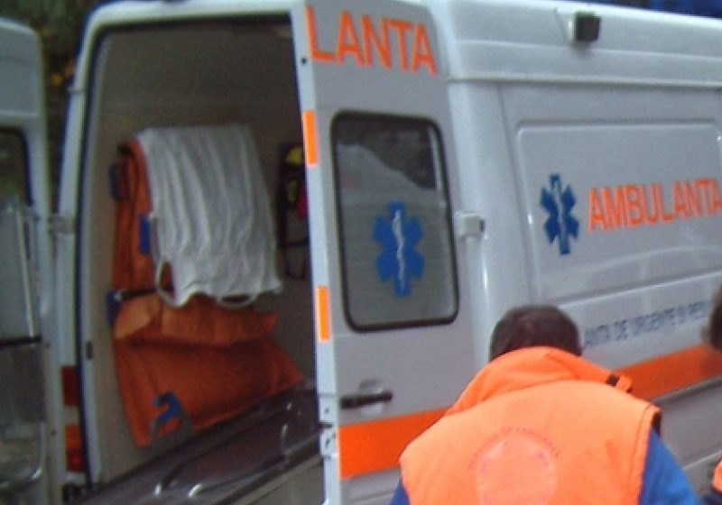 Băseşti: Accident rutier cu 3 victime, dintre care 2 încarcerate