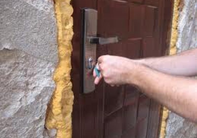 DIICOT pe urmele unor spărgători de locuinţe DIICOT pe urmele unor spărgători de locuinţe
