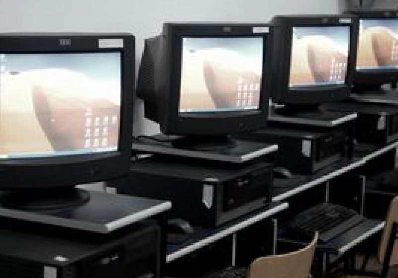 Examenul de bacalaureat continuă luni cu evaluarea competenţelor digitale