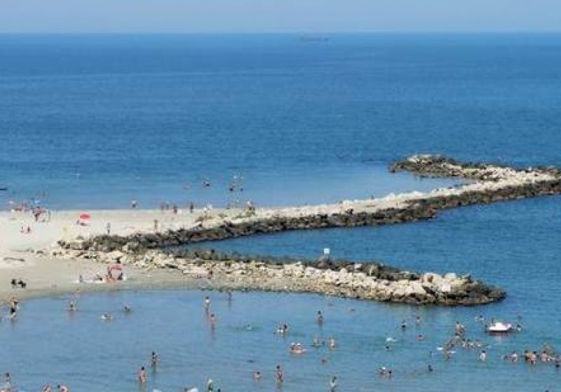 Preţuri de la 695 lei/persoană pentru cinci nopţi în sistemul all-inclusive pe litoralul românesc Preţuri de la 695 lei/persoană pentru cinci nopţi în sistemul all-inclusive pe litoralul românesc