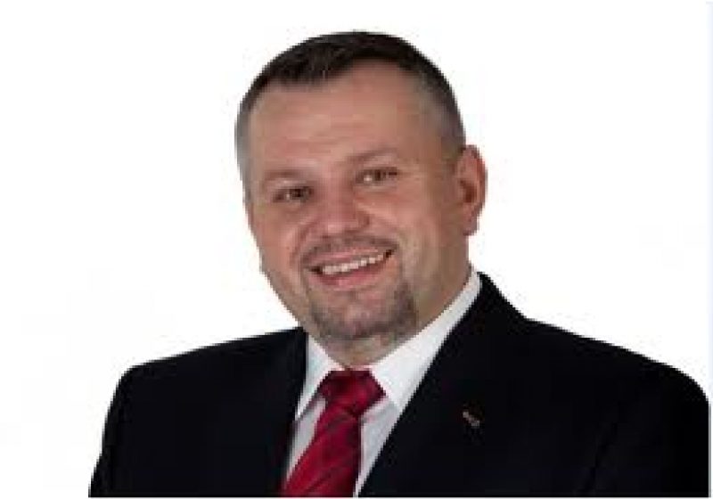 Primarul municipiului Sighetu Marmaţiei, Ovidiu Nemeş a fost instalat oficial în funcţie