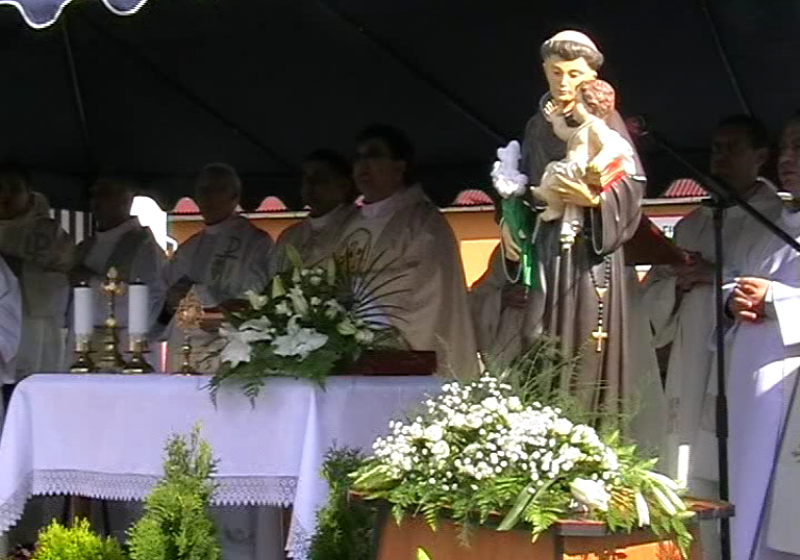 Baia Mare: Procesiune religioasă dedicată Sfântului Anton de Padova Baia Mare: Procesiune religioasă dedicată Sfântului Anton de Padova