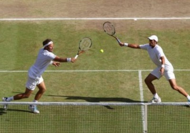 Tenis – Roland Garros: Max Mirnîi şi Daniel Nestor, învingători la dublu masculin