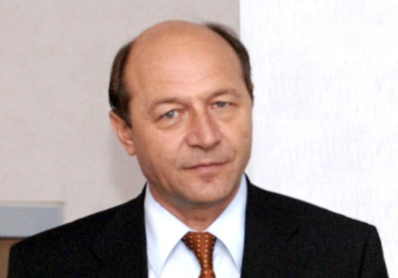 Traian Băsescu a promulgat Legea privind amnistia fiscală pentru funcţionarii publici