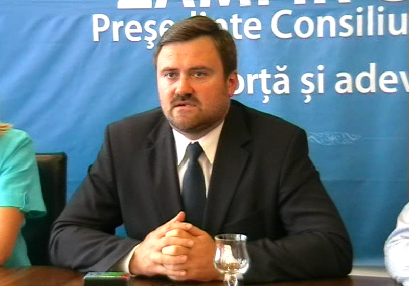 Baia Mare: 45,45% din maramureşenii care s-au prezentat la vot l-au ales pe Zamfir Ciceu pentru preşedinţia Consiliului Judeţean Maramureş Baia Mare: 45,45% din maramureşenii care s-au prezentat la vot l-au ales pe Zamfir Ciceu pentru preşedinţia Consiliului Judeţean Maramureş