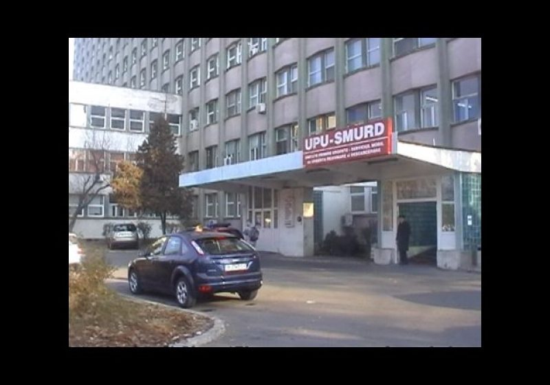 Coltău: Bărbat prins sub dărâmături