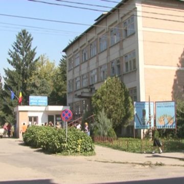 Hoață recalcitrantă internată la psihiatrie