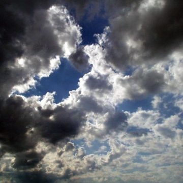 Atenționare cod galben de instabilitate atmosferică accentuată Atenționare cod galben de instabilitate atmosferică accentuată