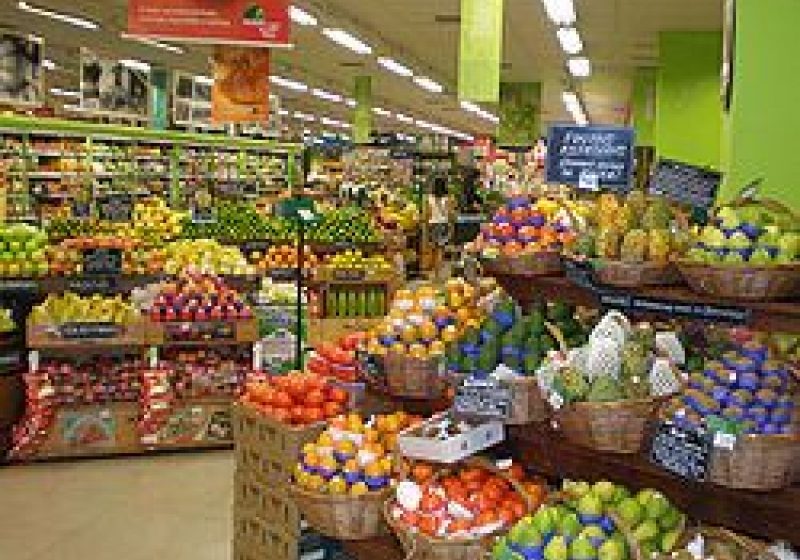Maramureş: Produse luate cu „împrumut” din supermarketurile din Baia Mare şi Sighet