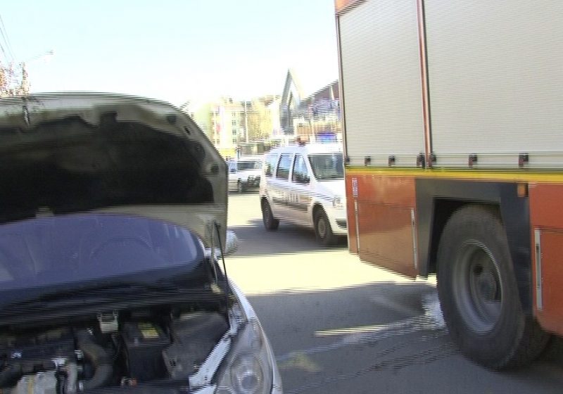 SIGHET:  O maşină era pe cale să ia foc în centrul oraşului