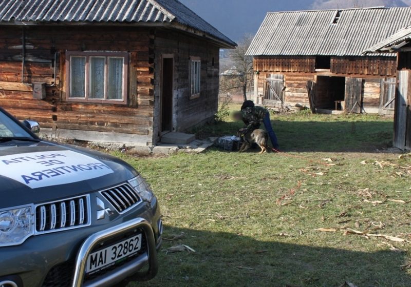 Peste 5700 pachete cu ţigări confiscate la Valea VIşeului Peste 5700 pachete cu ţigări confiscate la Valea VIşeului