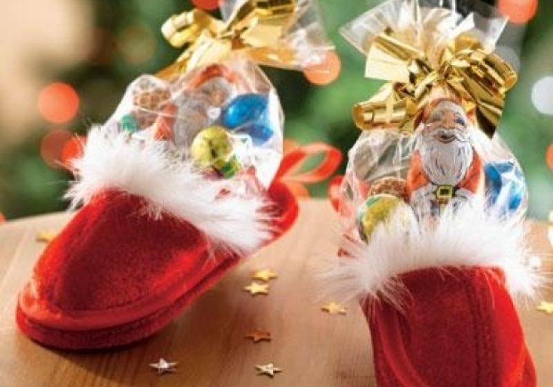 Vişeu de Sus: Moşul soseşte la carnavalul bal mascat de la Vişeu