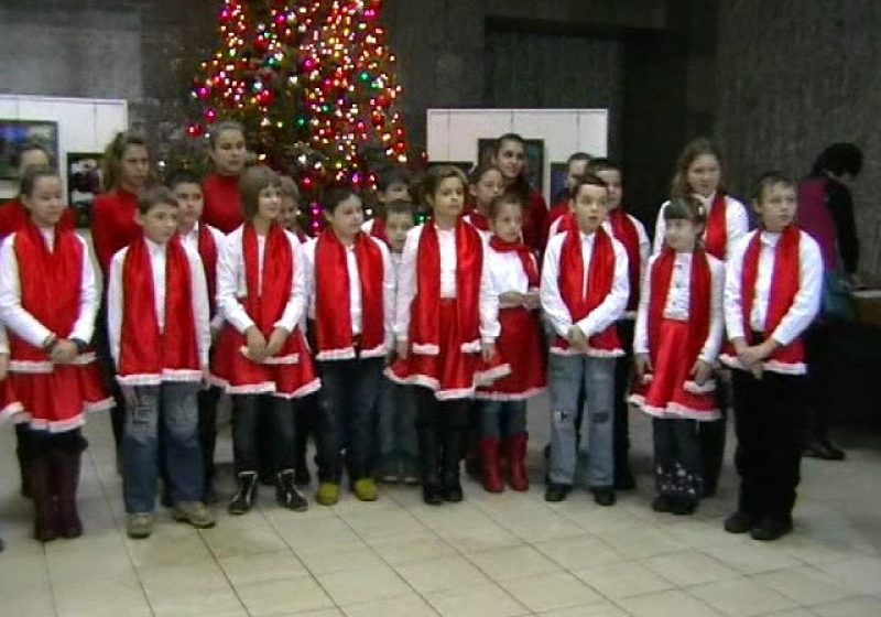 Baia Mare: Colindători la Primăria Baia Mare