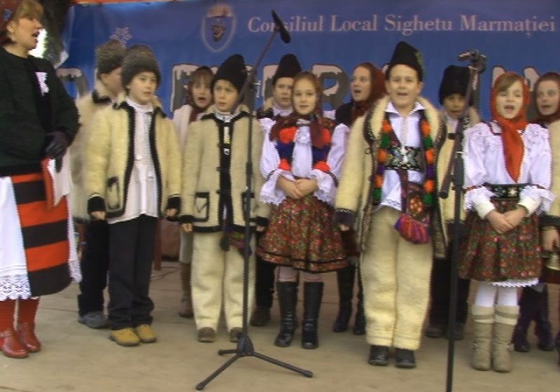 Colinde de la Sarasău şi Săpânţa Colinde de la Sarasău şi Săpânţa