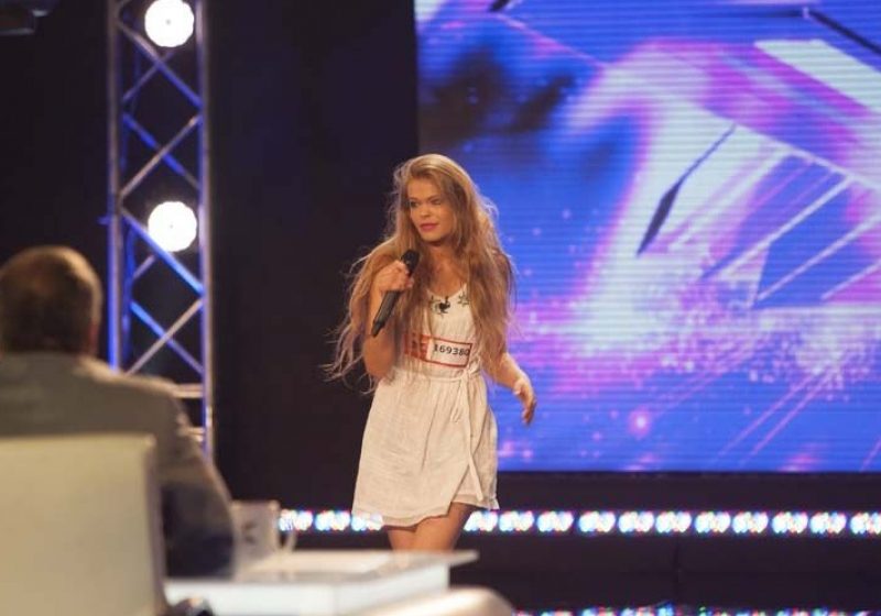 Drumul Flaviei Hojda la concursul X Factor s-a încheiat aseară Drumul Flaviei Hojda la concursul X Factor s-a încheiat aseară