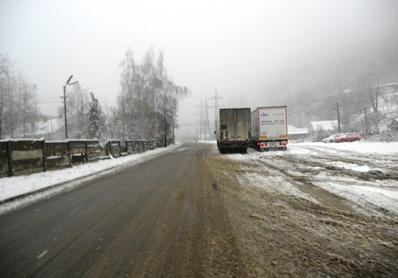 Maramureş: Ninge în Pasul Gutâi şi Pasul Prislop