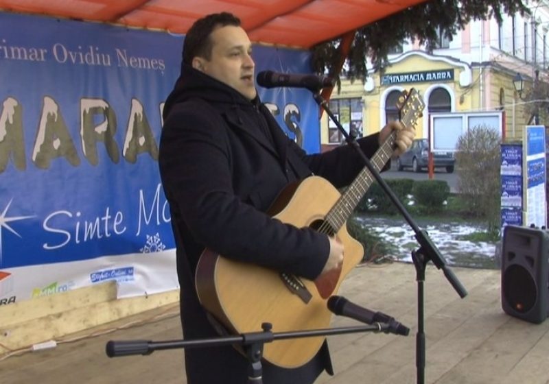Sighet: Muzică şi poezie de calitate pe scena amplasată în centrul municipiului Sighet: Muzică şi poezie de calitate pe scena amplasată în centrul municipiului