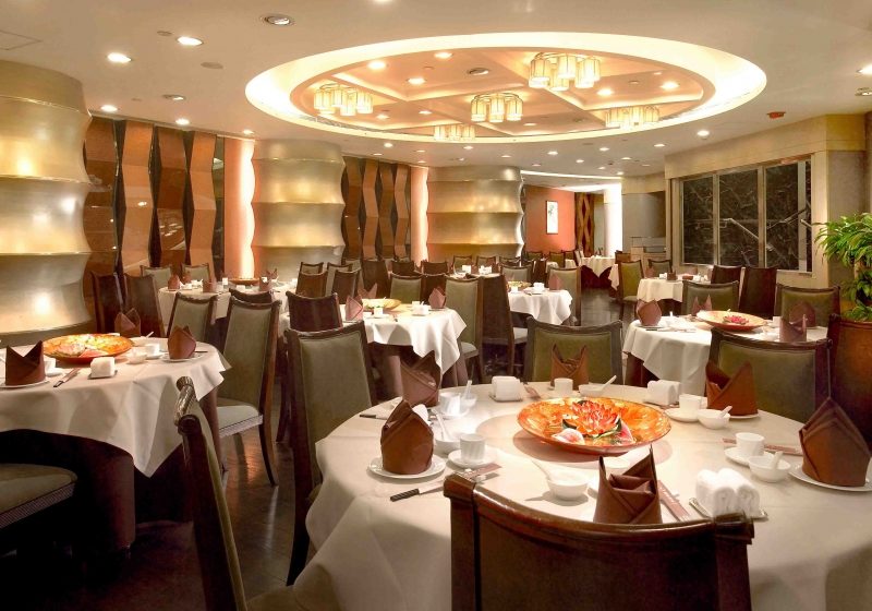 Sighet: Restaurantele şi pensiunile luate la "puricat" în preajma sărbătorilor de inspectorii DSVSA