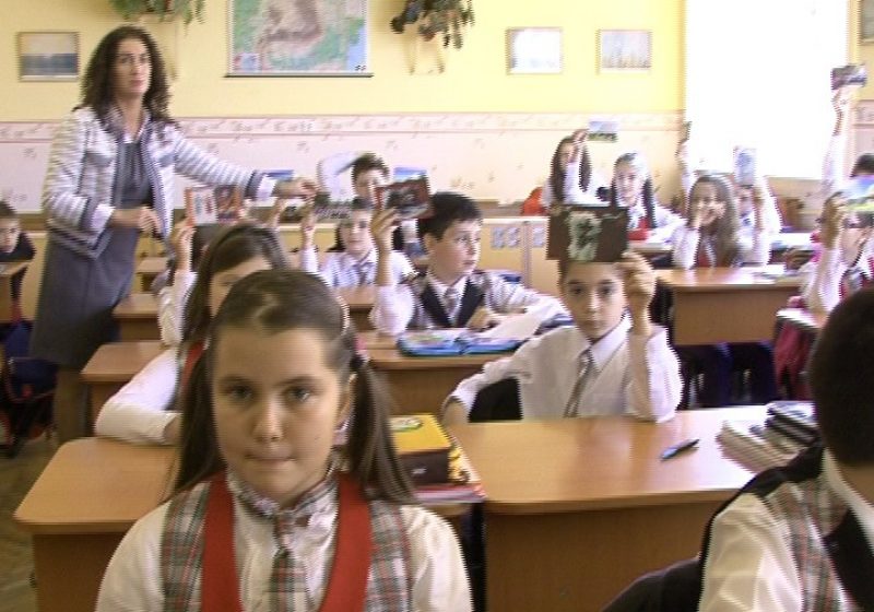 SIGHET: Sărbători trăite în linişte şi relaxare de elevi pentru că aceştia vor beneficia de o vacanţă de trei săptămâni
