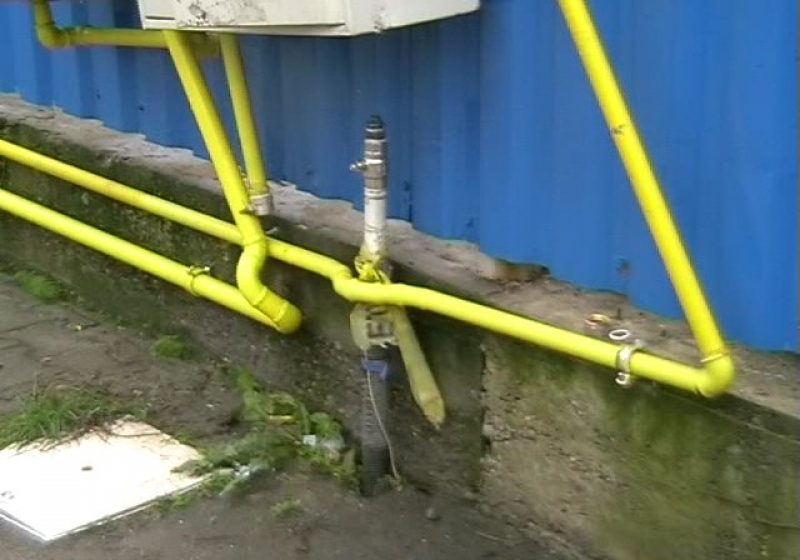 Baia Mare: Explozie subterană la un cămin de gaz, pe strada Culturii Baia Mare: Explozie subterană la un cămin de gaz, pe strada Culturii