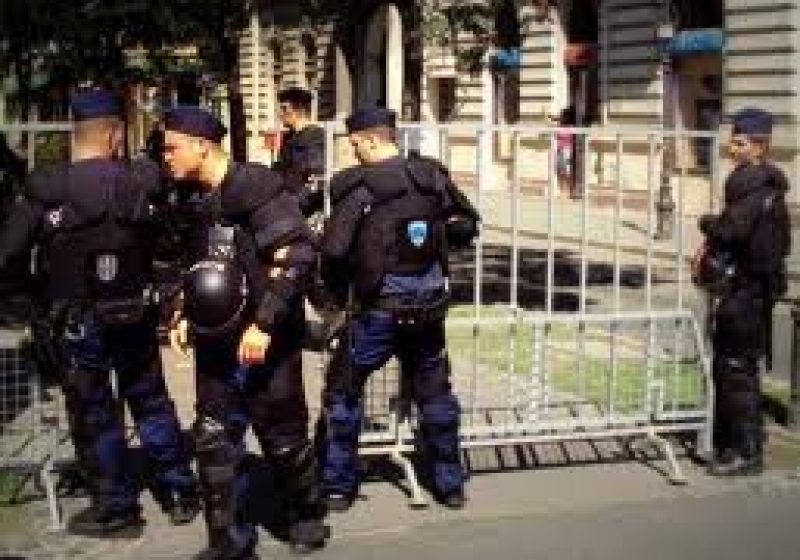 Alerte cu bombă la mai multe instituţii publice din Budapesta