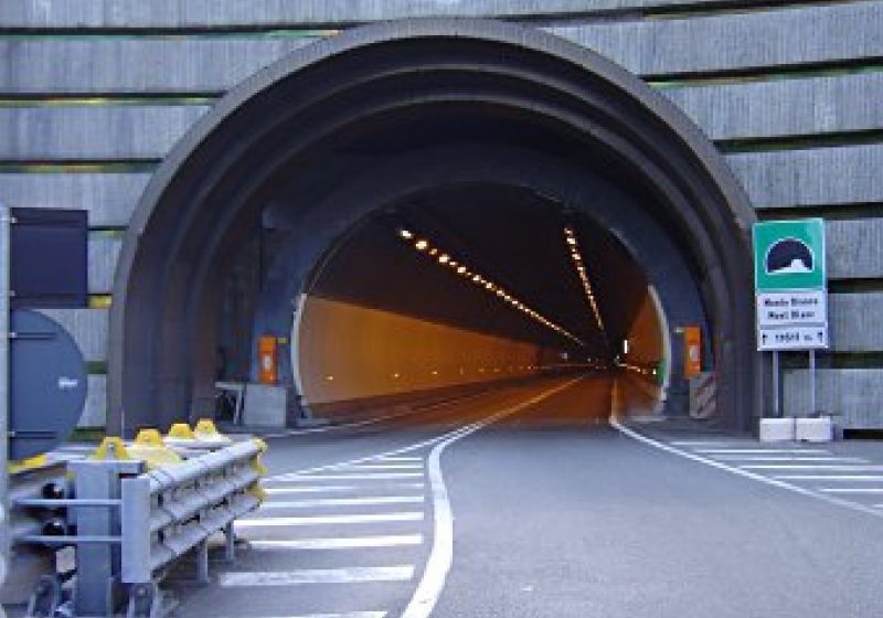Idee propusă la comandamentul de iarnă: TUNEL RUTIER PRIN CARPAŢI