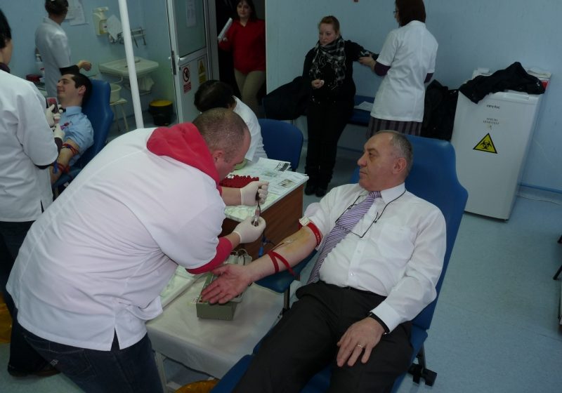 O campanie pentru donare de sânge va avea loc miercuri  în centrele de transfuzii din toată ţara