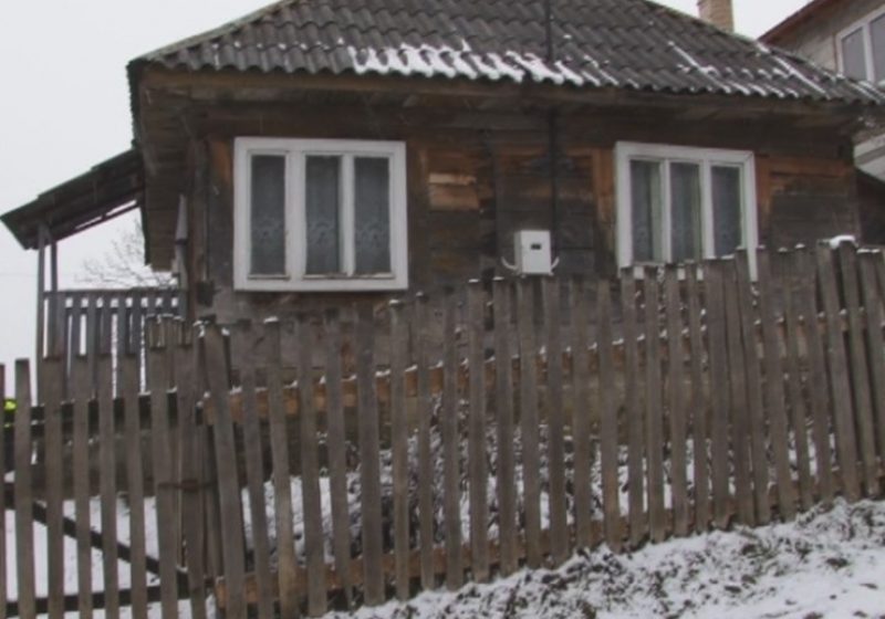 ACTUALIZARE: Tânără de 13 ani violată într-o casă din Rona de Sus / VIDEO – declaraţie tatăl vitreg al fetei ACTUALIZARE: Tânără de 13 ani violată într-o casă din Rona de Sus / VIDEO – declaraţie tatăl vitreg al fetei