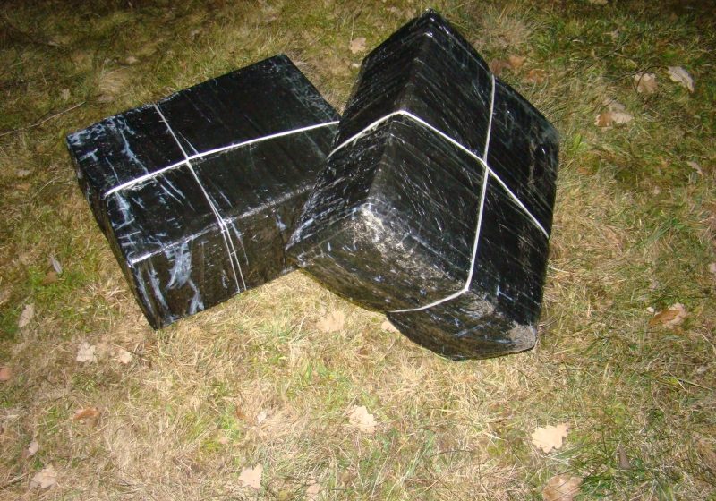 Maramureşean depistat la frontieră cu 1.000 pachete ţigări de contrabandă Maramureşean depistat la frontieră cu 1.000 pachete ţigări de contrabandă