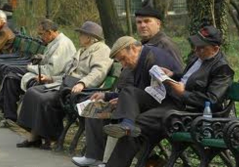 Maramureş: Pensionarii maramureşeni îşi vor primi pensiile majorate