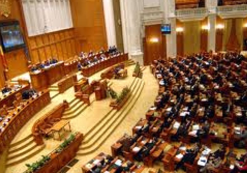 Parlamentarii PDL au părăsit dezbaterile la bugetul pe 2013