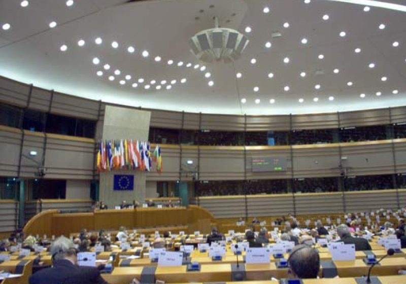 Parlamentul European va avea cu 15 locuri mai puţin după alegerile din 2014 Parlamentul European va avea cu 15 locuri mai puţin după alegerile din 2014