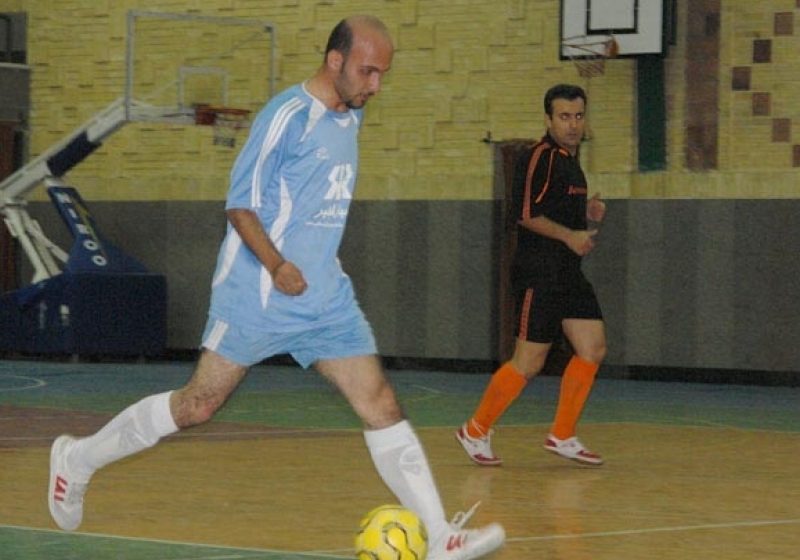 SIGHET: Trei echipe se bat pentru titlu la Campionatul Arena la fotbal in sala SIGHET: Trei echipe se bat pentru titlu la Campionatul Arena la fotbal in sala