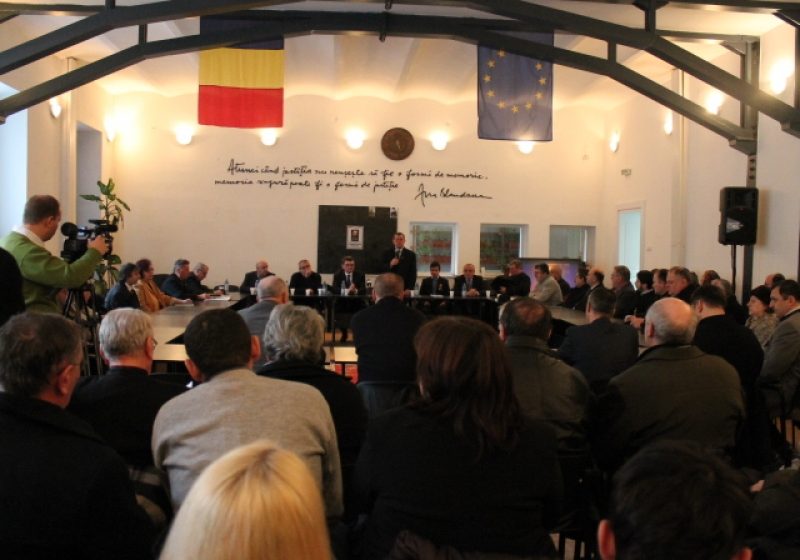 SIGHET: Victor Ciorbea prezent la Sighet la comemorarea marelui om politic Iuliu Maniu