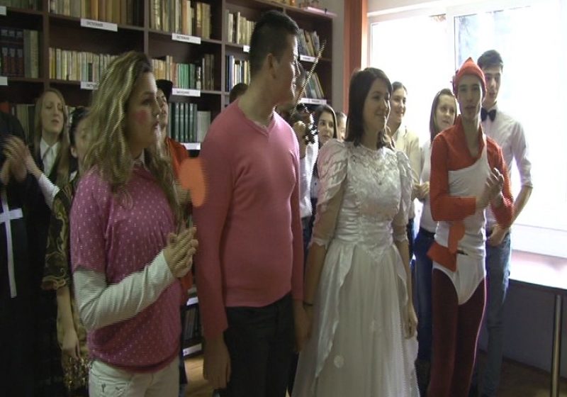Trupa de teatru a Liceului Tehnologic Marmaţia s-a întors acasă cu 4 premii Trupa de teatru a Liceului Tehnologic Marmaţia s-a întors acasă cu 4 premii