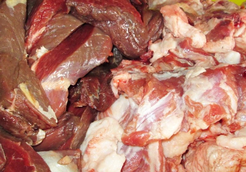 UE ridică restricţile faţă de importurile de carne din SUA