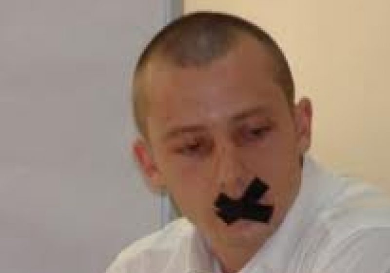 Viorel Stroe: "Există golănie în poliţie şi pe lângă asta şi ipocrizie" Viorel Stroe: "Există golănie în poliţie şi pe lângă asta şi ipocrizie"