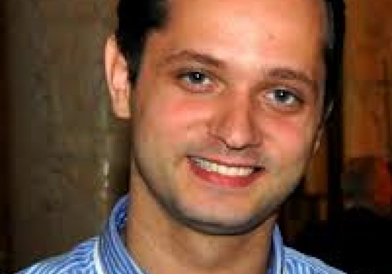 Un "cetăţean european" de 28 de ani din Craiova a făcut pentru români ce guvernanţii nu au reuşit: După 70 de petiţii şi opt luni de aşteptări, linia verde a UE este disponibilă