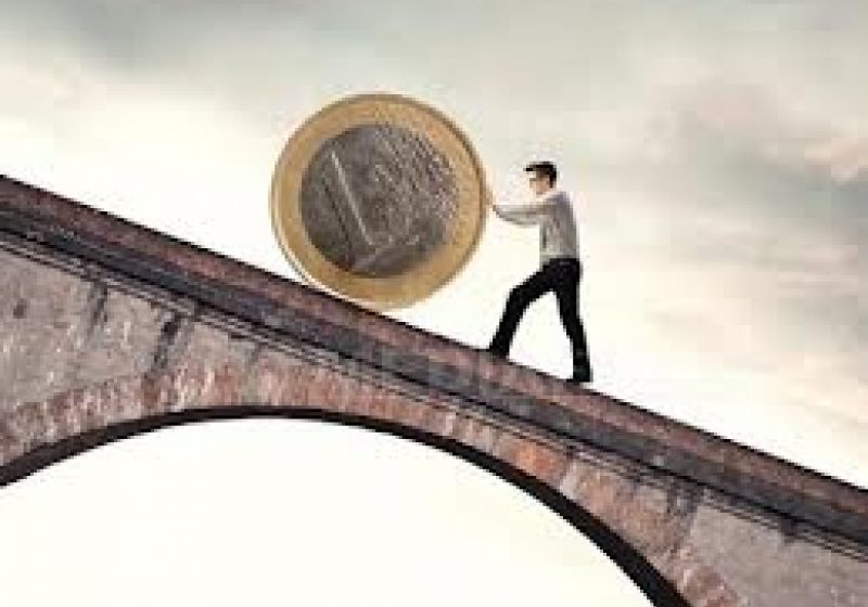Euro, la NIVELUL MAXIM de la începutul anului: 4,4286 lei/euro