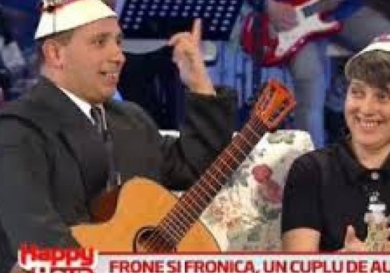 Frone si Fronica, un cuplu de aur. Maruta i-a adus la "Happy Hour" sa ii "puna pe felie" Frone si Fronica, un cuplu de aur. Maruta i-a adus la "Happy Hour" sa ii "puna pe felie"