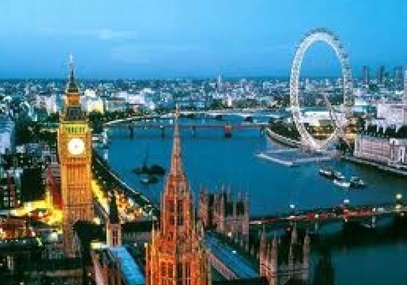 Londra vrea să combată imigraţia românilor şi bulgarilor prin permise biometrice şi limitarea accesului la locuinţe sociale