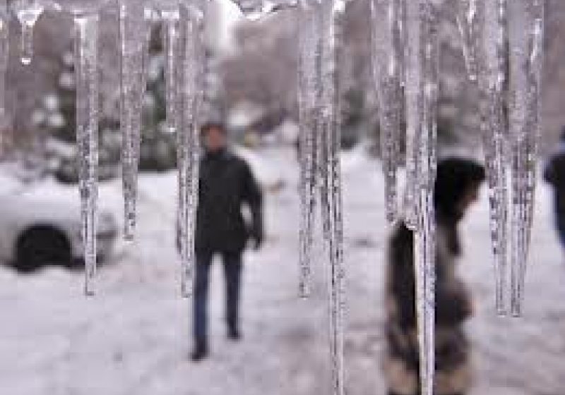 VREMEA va fi rece. Prognoza meteo pentru joi şi vineri VREMEA va fi rece. Prognoza meteo pentru joi şi vineri