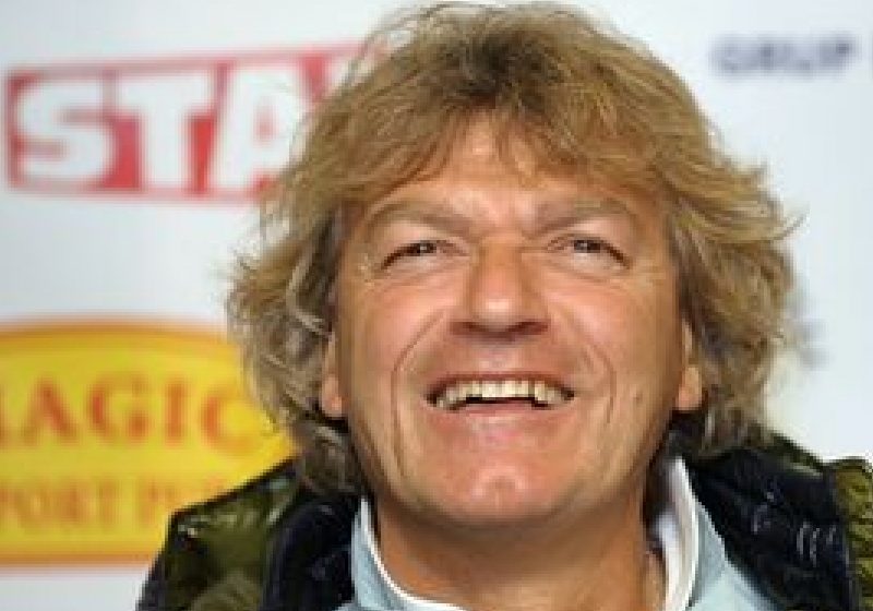 Schillaci şi Antognoni au inaugurat la Iaşi o şcoală de fotbal pentru copii Schillaci şi Antognoni au inaugurat la Iaşi o şcoală de fotbal pentru copii