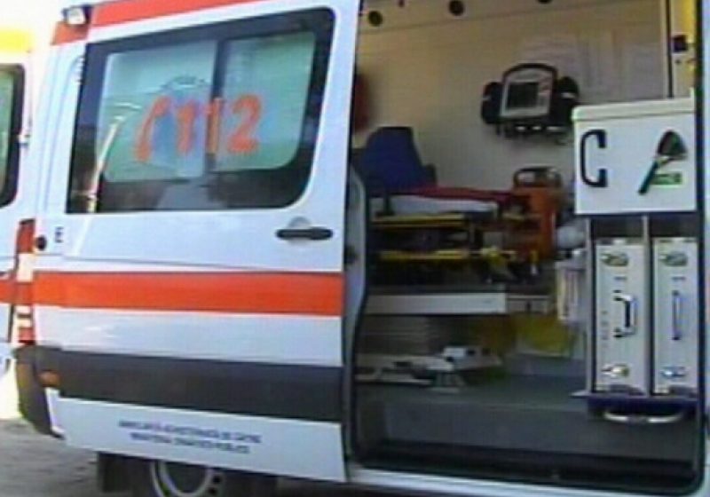 ACCIDENT: Doua maşini s-au izbit frontal la ieşirea din localitatea Deseşti