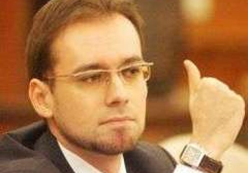 Comisie: Mandatul de interceptare privind securitatea naţională poate fi emis pentru maximum 6 luni Comisie: Mandatul de interceptare privind securitatea naţională poate fi emis pentru maximum 6 luni