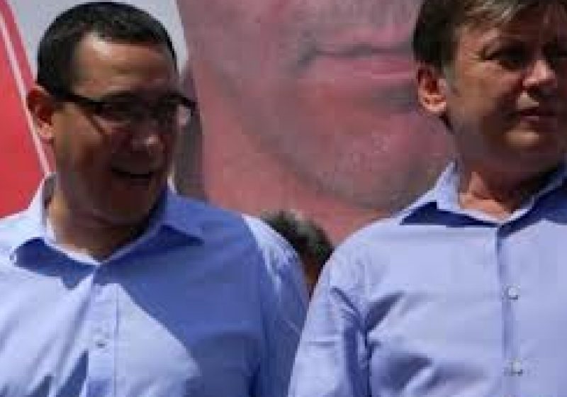 Întâlnire Ponta-Antonescu la Senat, pe tema Constituţiei Întâlnire Ponta-Antonescu la Senat, pe tema Constituţiei