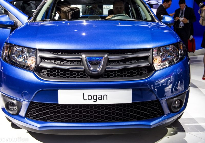 Dacia a livrat către Algeria un număr record de maşini pentru un singur transport